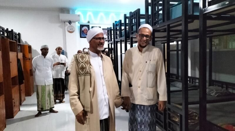 Kunjungan Ke Kamar santri